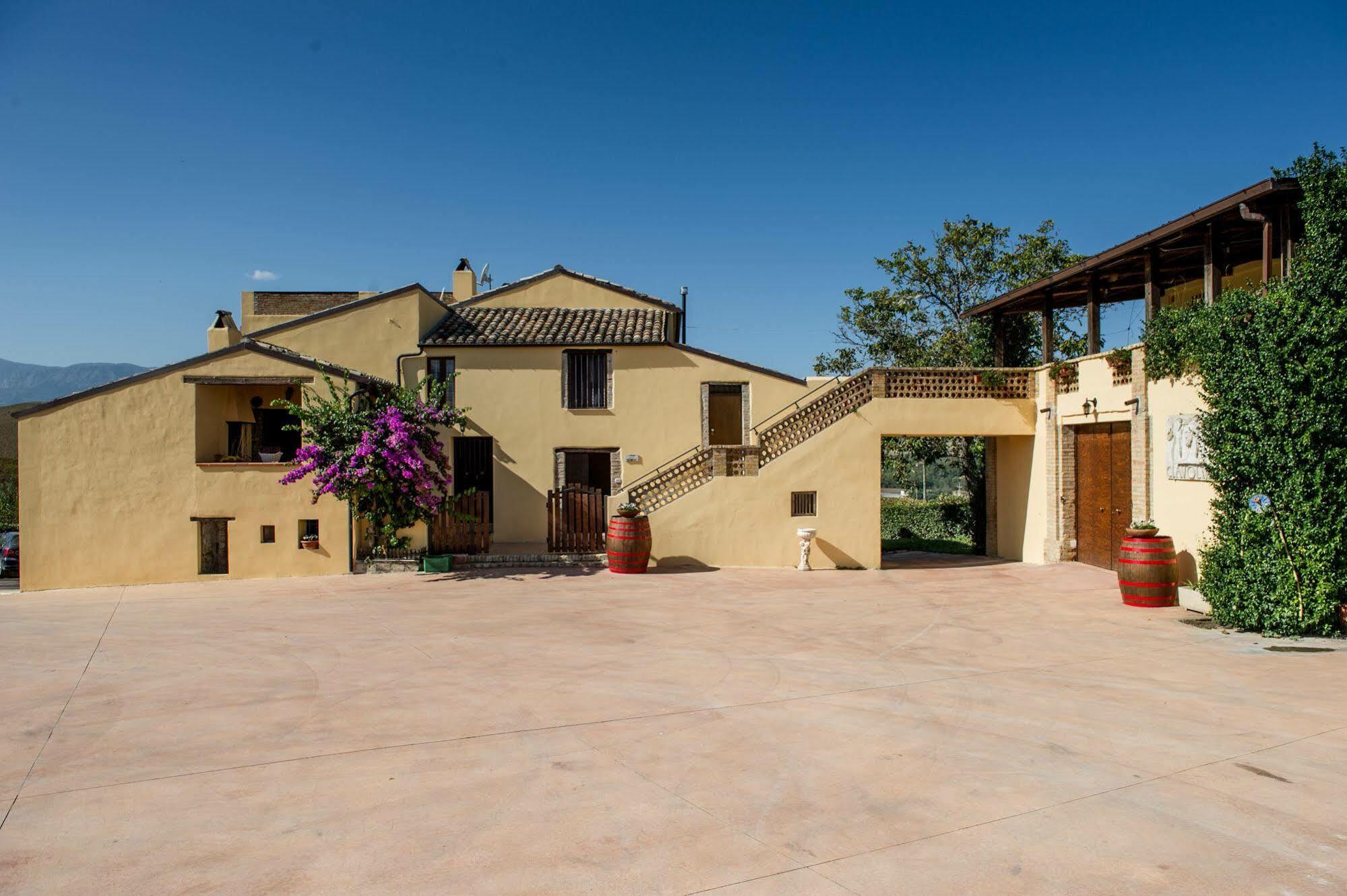 Masseria Del Vino Loreto Aprutino Luaran gambar